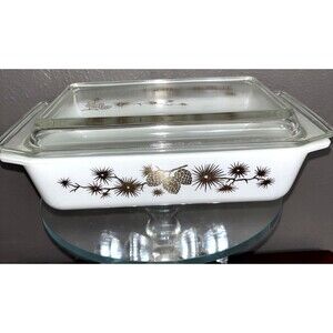 Vintage 1961 PYREX 575-B Golden Pine Cone Casserole Dish with Original Lid 2QT